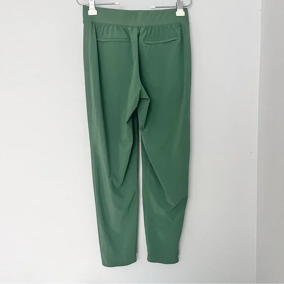 Athleta Brooklyn Ankle Pant in Vineyard Green - Picture 4 of 8